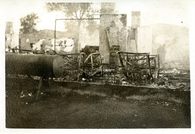 14718873230_8fa6ef0a06_z